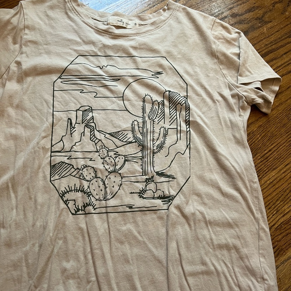 Molly Green Short Sleeve Graphic T- Shirt